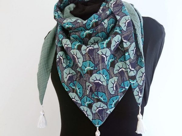 Cours - Foulard vert - Atelier des gourdes